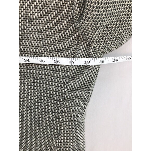 LARRY LEVINE Women's Size 10 Tweed Coat Knee Length 2 button Black Gray White - Picture 9 of 15
